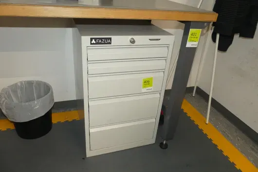 Metal drawer cabinet - without contents