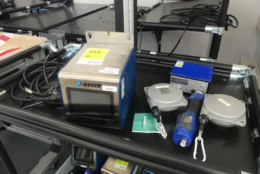 KOLVER Industrial screwdriving system with control unit, electric screwdriver, balancer and control box