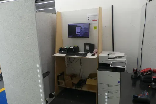 Poste de travail terminal, sans contenu