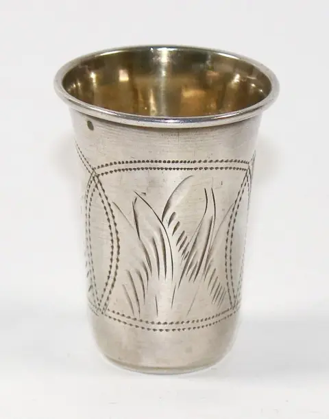 Warsaw vodka cup – Small silver cup with several assay marks