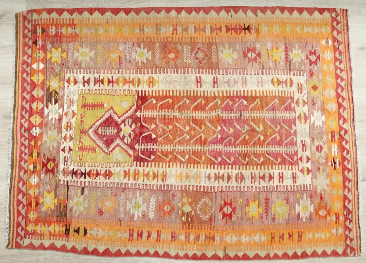 Kelim Anatolia – Old prayer rug in warm orange and red tones