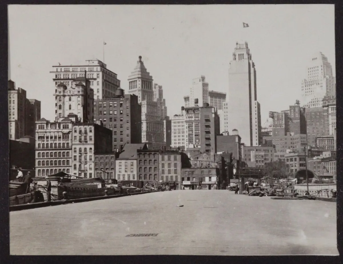 New York. – Album mit 24 Photographien