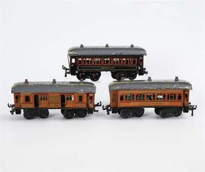 3 anciens wagons de train, échelle 0. Gebrüder Bing, Nuremberg