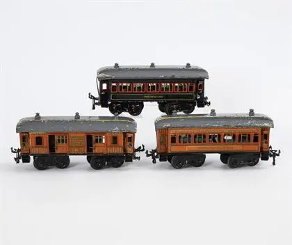 3 anciens wagons de train, échelle 0. Gebrüder Bing, Nuremberg