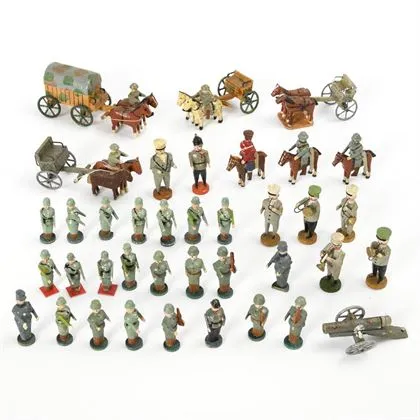 Lot de miniatures militaires. Erzgebirge