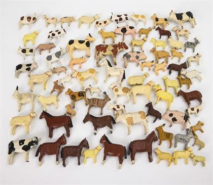 Lot d'animaux de ferme miniatures. Erzgebirge