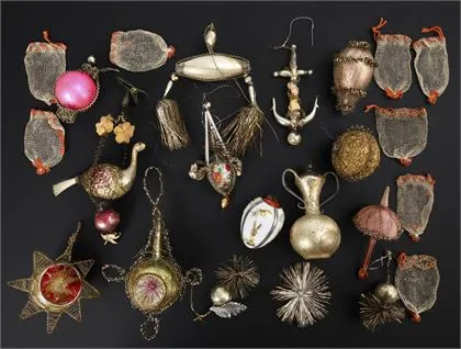 Lot de 22 anciennes décorations de sapin de Noël