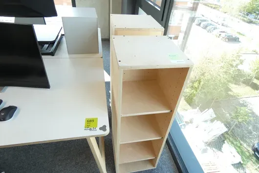 2x étagère en bois