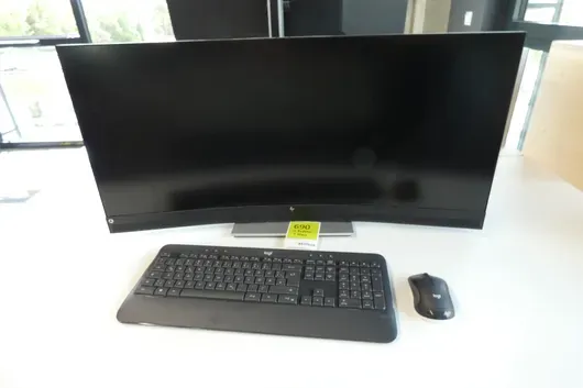 Ensemble technique avec moniteur HP + clavier et souris