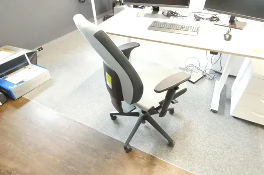 Kancelářská otočná židle