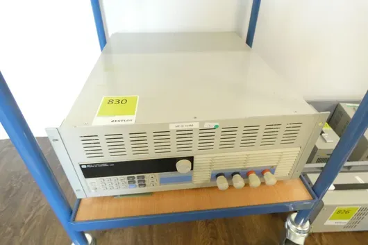 Maynuo M9715 elektronická zátěž