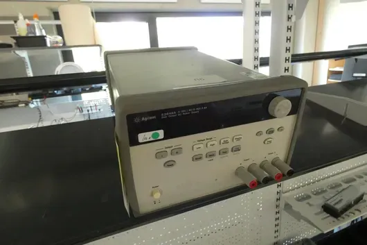 Alimentation Agilent E3649A