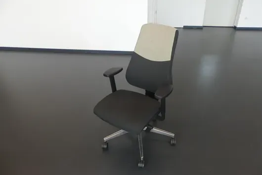 Bürostuhl