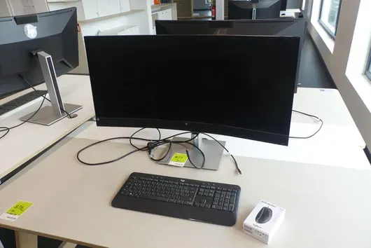 Technikset, 3-teilig