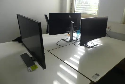 Technikset, 3-teilig