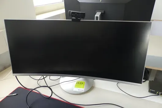 Moniteur incurvé SAMSUNG