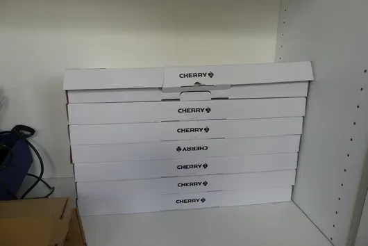 7x CHERRY DC 2000 Keyboard