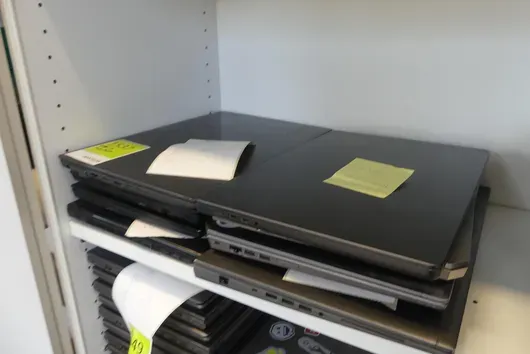 8x Laptop, various models, without accessories