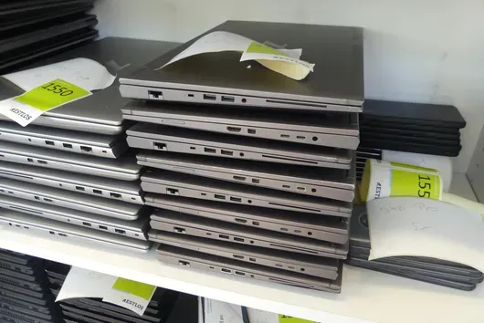 9x Laptop, ohne Zubehör