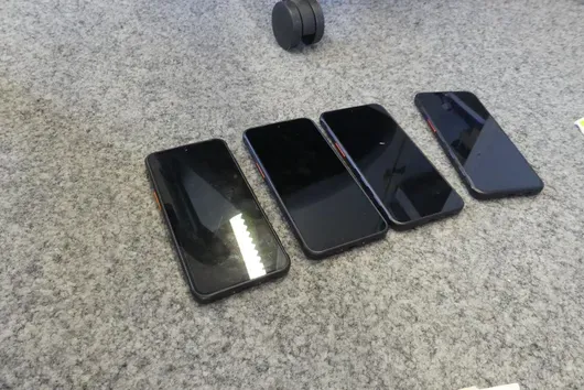 4x SAMSUNG Xcover 7, without accessories