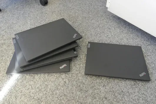 5x LENOVO ThinkPad T14, sans accessoires