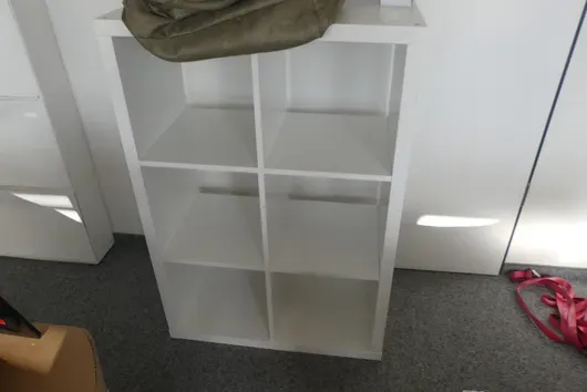 Étagère d'appoint, sans contenu