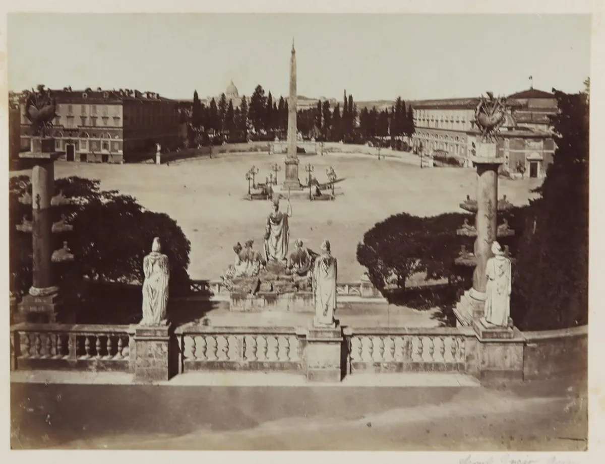 Rome. – 15 photographies de diverses vues et sites antiques