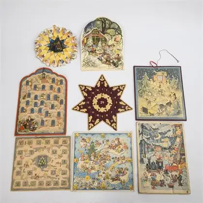 Lot 8 anciens calendriers de l'Avent