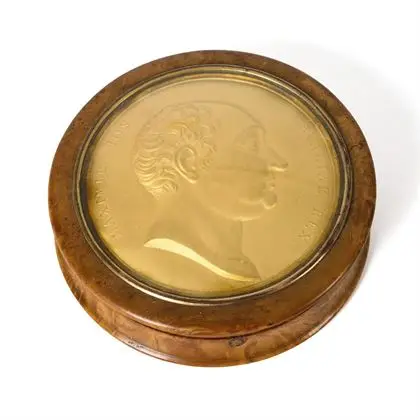 Tabatière ronde avec le portrait de Maximilien Ier Joseph