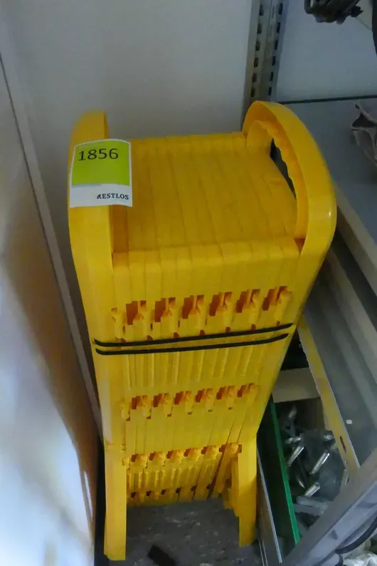 Lot waarschuwingsborden