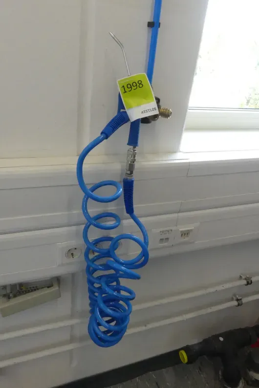 Druckluftpistole mit Spiralschlauch