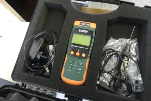 EXTECH SDL900 Magnetfeldmesser/Datenlogger