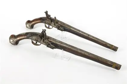 Pár křesadlových pistolí
