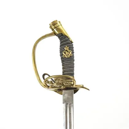 Infanterie Offiziersdegen (IOD) 89 mit heller Scheide