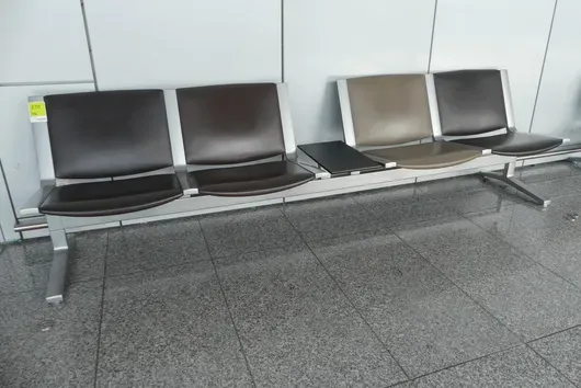 Banc d'aéroport Kusch&Co, 4 places