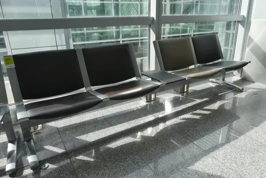 Banc d'aéroport Kusch&Co, 4 places