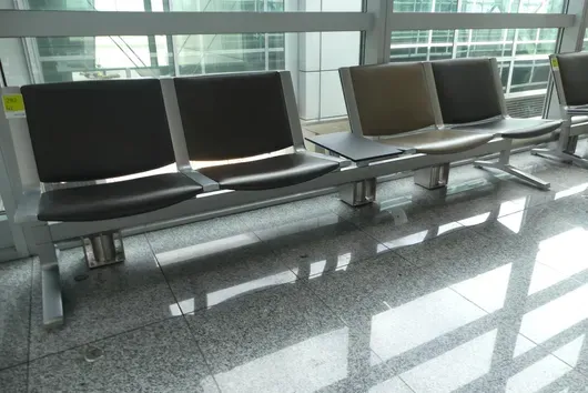 Banc d'aéroport Kusch&Co, 4 places