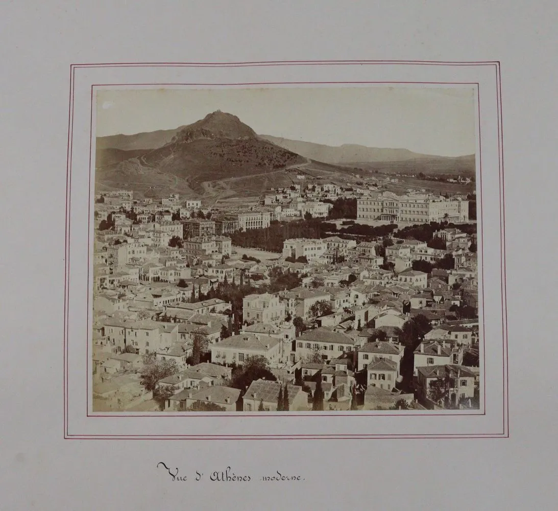 Souveniers de Voyages (titre de couverture). – Album avec 71 photographies vers 1870