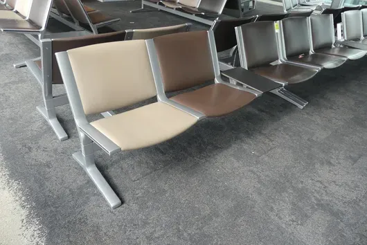 Kusch&Co Flughafenbank, 2x 3 Sitzplätze