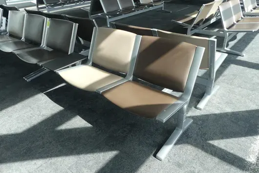 Kusch&Co Flughafenbank, 2x 3 Sitzplätze