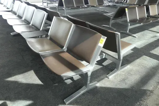 Kusch&Co Flughafenbank, 2x 4 Sitzplätze
