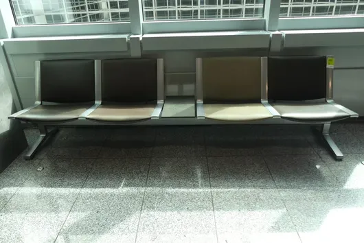 Kusch&Co Flughafenbank, 4 Sitzplätze