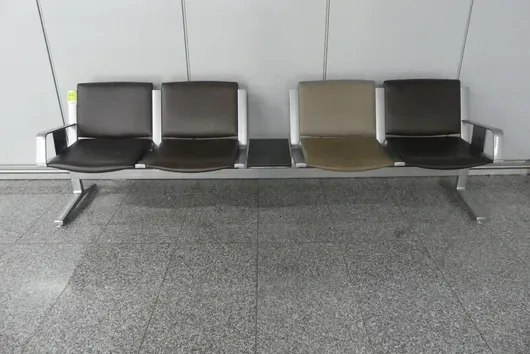 Banc d'aéroport Kusch&Co, 4 places