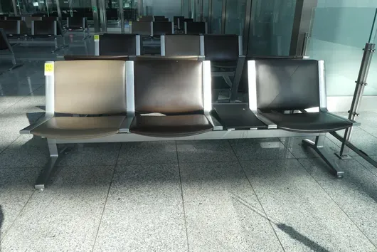 Kusch&Co Flughafenbank, 2x 3 Sitzplätze