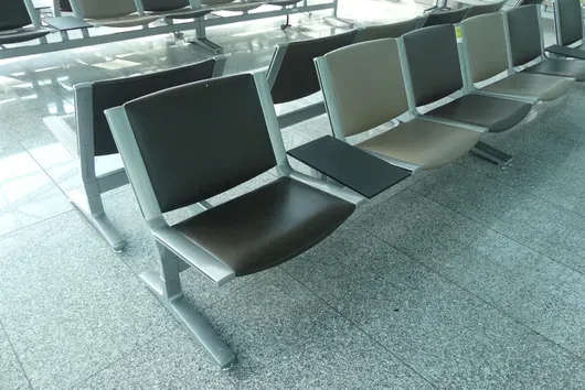 Banc d'aéroport Kusch&Co, 2x 3 places