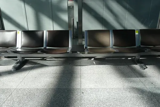 Kusch&Co Flughafenbank, 4 Sitzplätze