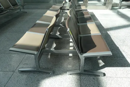 Kusch&Co Flughafenbank, 2x 2 Sitzplätze