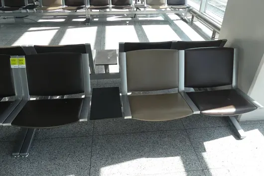 Kusch&Co Flughafenbank, 2x 3 Sitzplätze