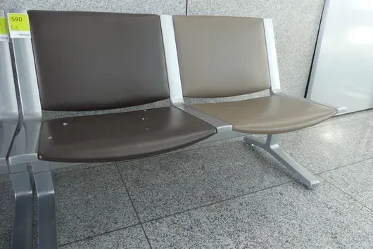 Kusch&Co Flughafenbank, 2 Sitzplätze