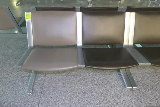 Kusch&Co Flughafenbank, 2 Sitzplätze